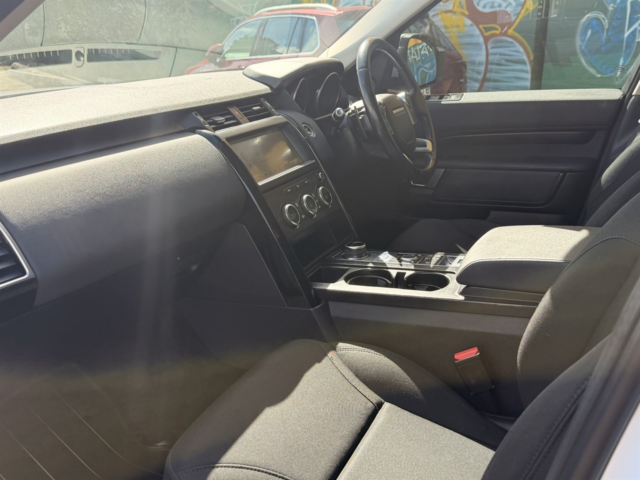 2018 Land Rover DISCOVERY