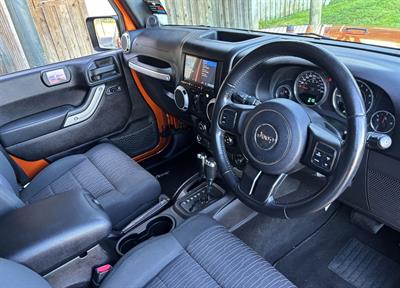 2011 Jeep WRANGLER - Thumbnail