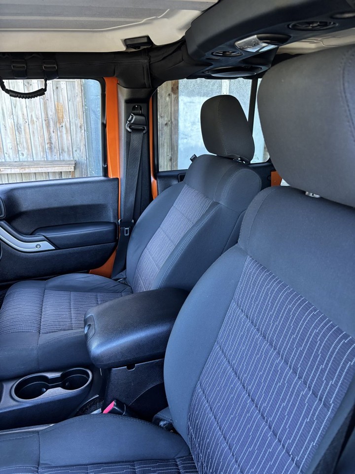 2011 Jeep WRANGLER
