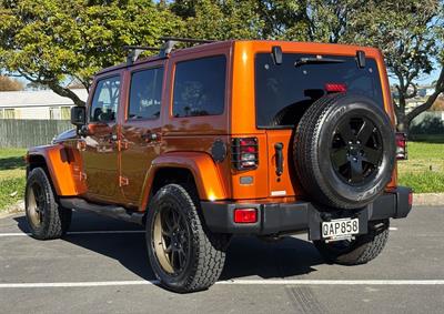2011 Jeep WRANGLER - Thumbnail