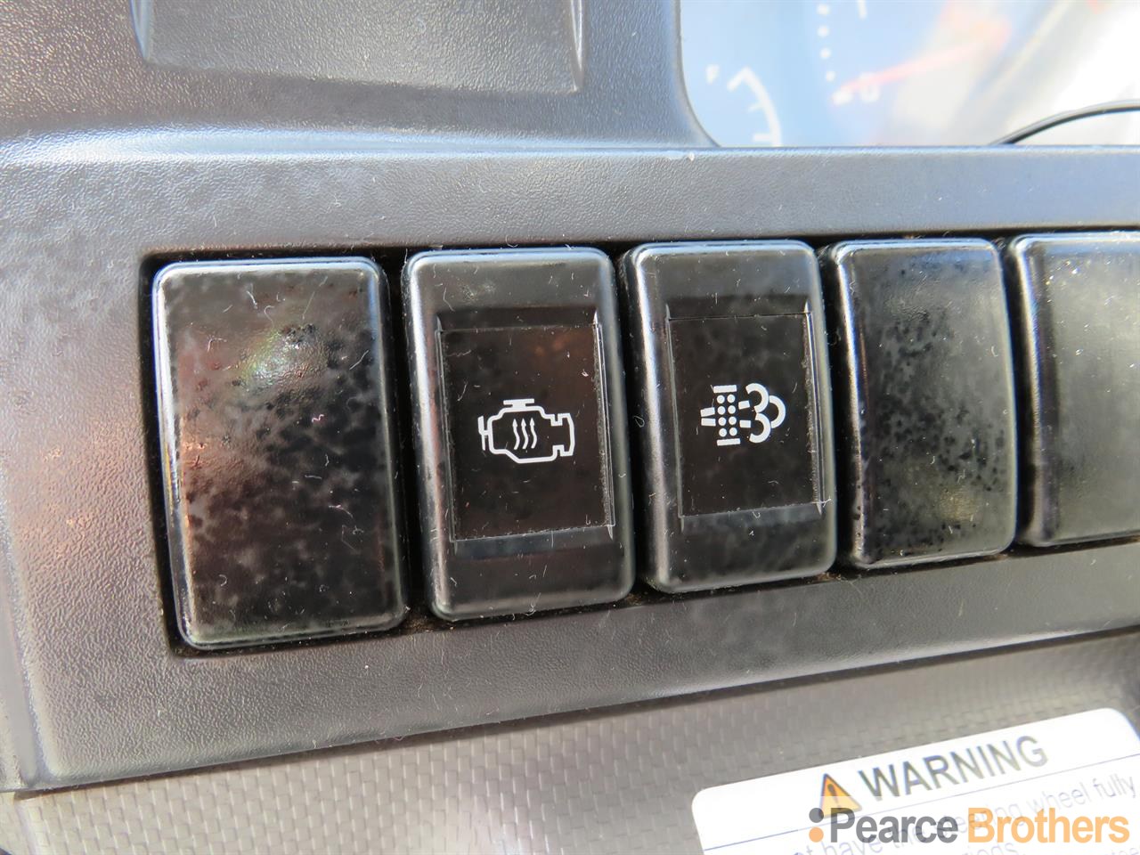 2014 Isuzu Elf