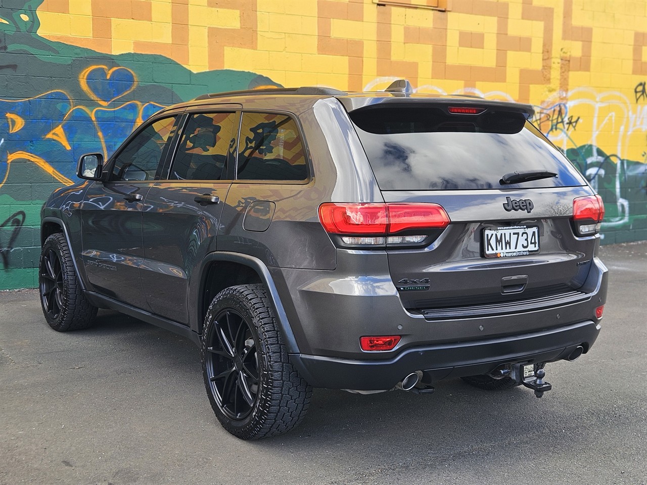 2017 Jeep GRAND CHEROKEE