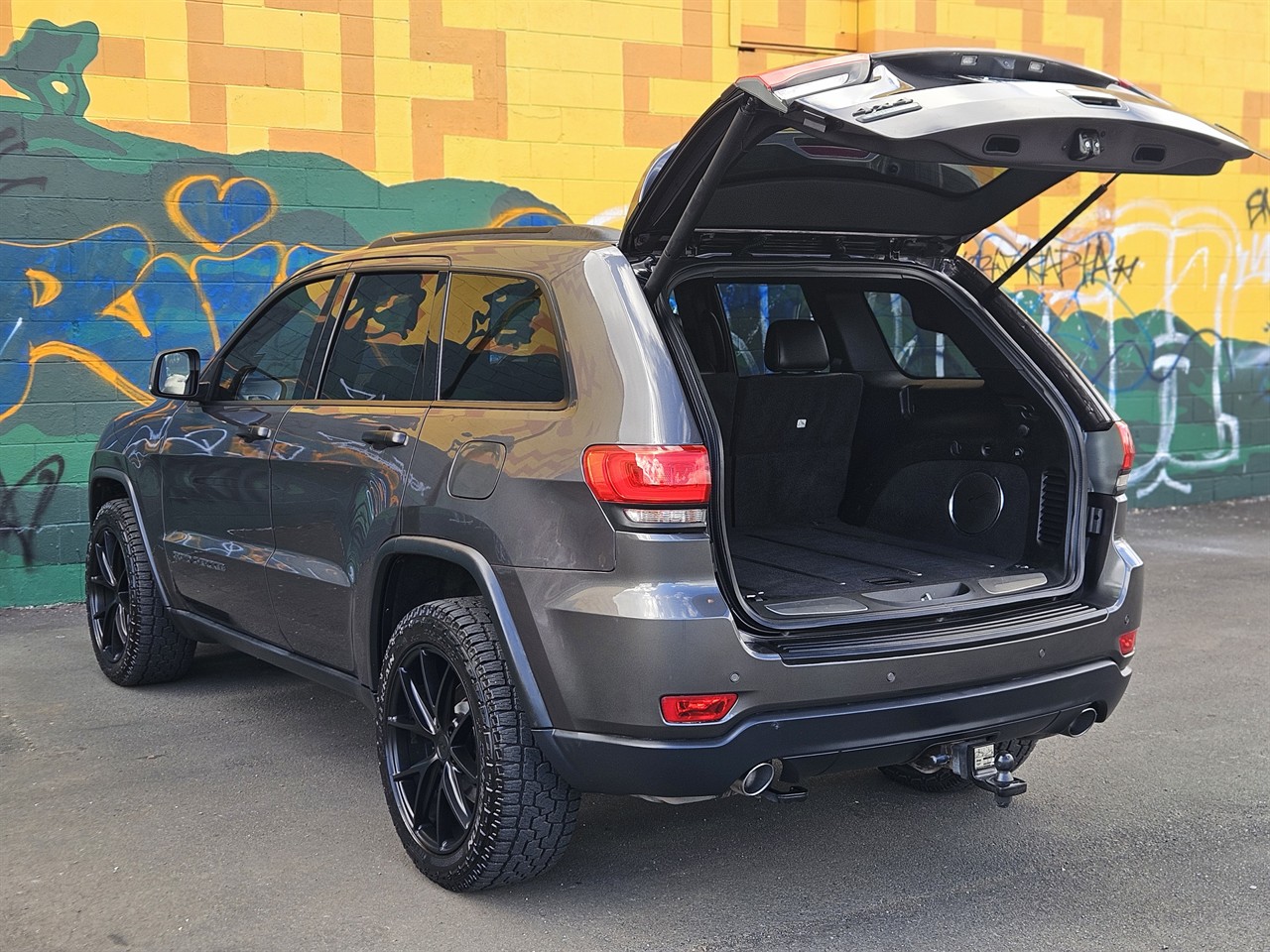 2017 Jeep GRAND CHEROKEE