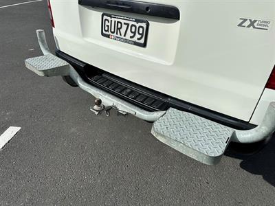 2013 Toyota Hiace - Thumbnail