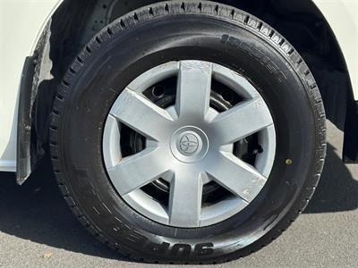 2013 Toyota Hiace - Thumbnail
