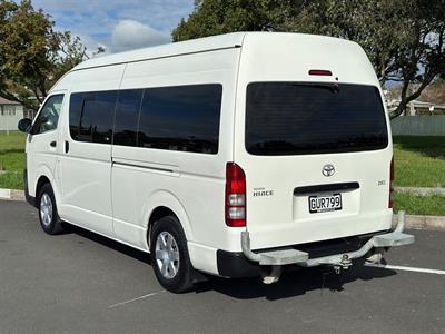 2013 Toyota Hiace - Thumbnail