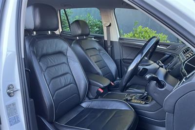 2017 Volkswagen TIGUAN - Thumbnail