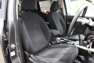 2015 Nissan Navara - Thumbnail
