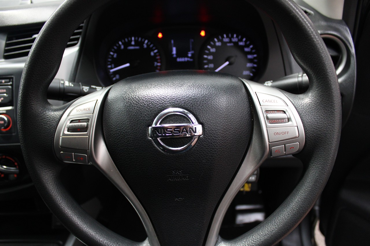 2015 Nissan Navara