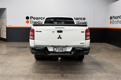 2018 Mitsubishi Triton - Thumbnail
