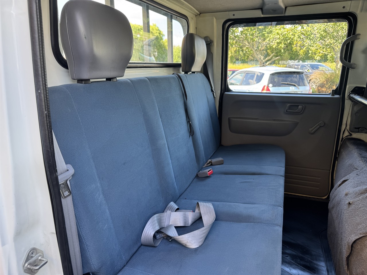 2015 Mitsubishi Canter