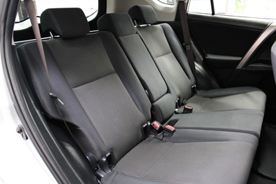 2017 Toyota RAV4 - Thumbnail
