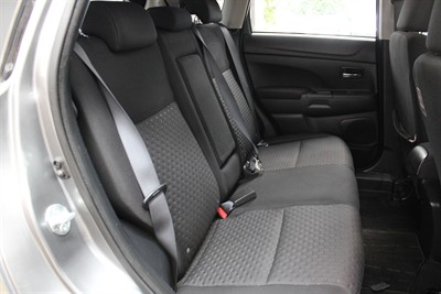 2010 Mitsubishi Rvr - Thumbnail