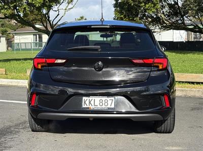 2017 Holden Astra - Thumbnail