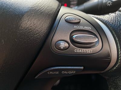 2018 Nissan Pathfinder - Thumbnail