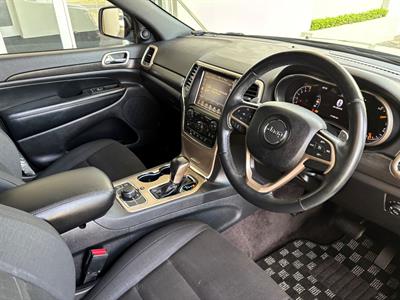 2017 Jeep GRAND CHEROKEE - Thumbnail