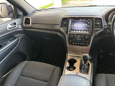 2017 Jeep GRAND CHEROKEE - Thumbnail