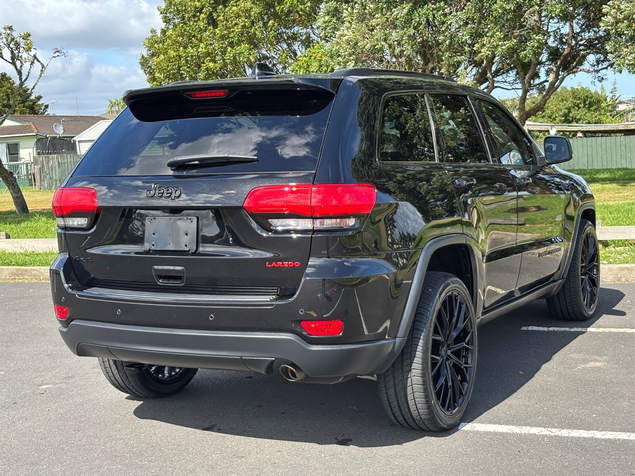 2017 Jeep GRAND CHEROKEE