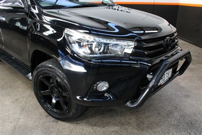 2017 Toyota Hilux - Thumbnail
