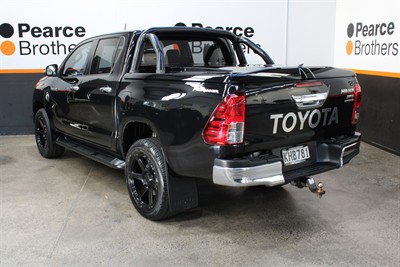 2017 Toyota Hilux - Thumbnail