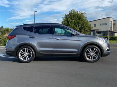 2017 Hyundai SANTA FE - Thumbnail