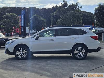 2018 Subaru Outback - Thumbnail