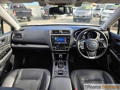 2018 Subaru Outback - Thumbnail