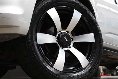 2017 Holden Colorado - Thumbnail