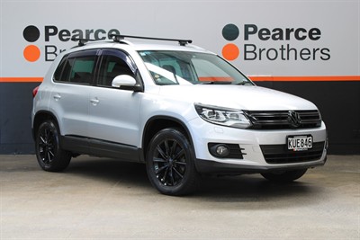 2011 Volkswagen TIGUAN - Thumbnail