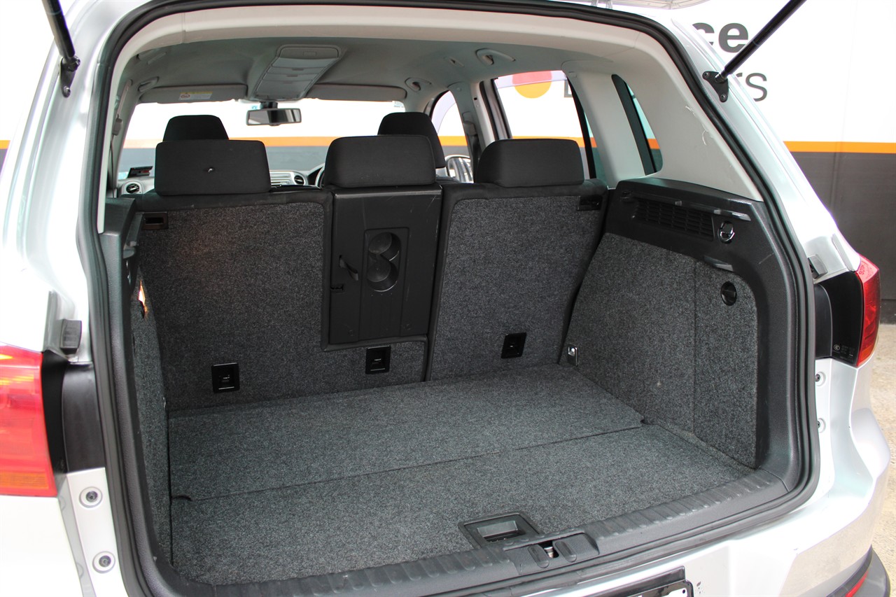 2011 Volkswagen TIGUAN