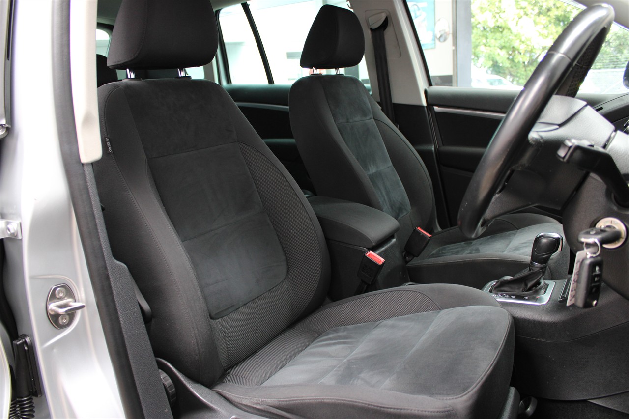 2011 Volkswagen TIGUAN