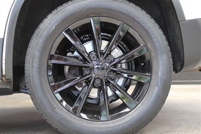 2011 Volkswagen TIGUAN - Thumbnail