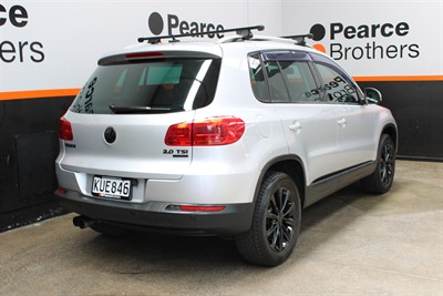 2011 Volkswagen TIGUAN - Thumbnail
