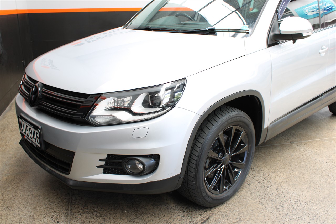 2011 Volkswagen TIGUAN