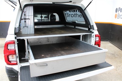 2022 Toyota Hilux - Thumbnail