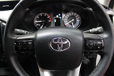 2022 Toyota Hilux - Thumbnail