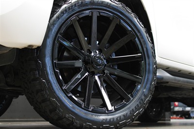 2022 Toyota Hilux - Thumbnail