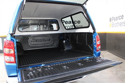 2018 Mitsubishi Triton - Thumbnail