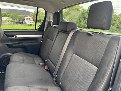 2016 Toyota Hilux - Thumbnail