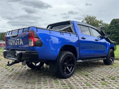 2016 Toyota Hilux - Thumbnail