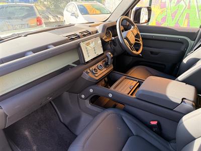 2023 Land Rover DEFENDER - Thumbnail