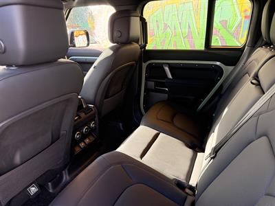 2023 Land Rover DEFENDER - Thumbnail
