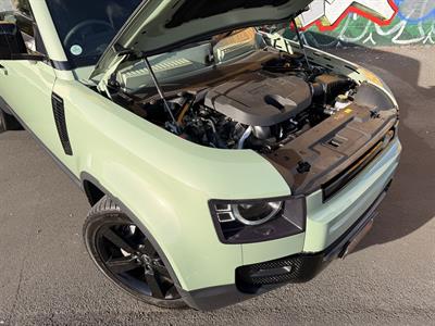 2023 Land Rover DEFENDER - Thumbnail