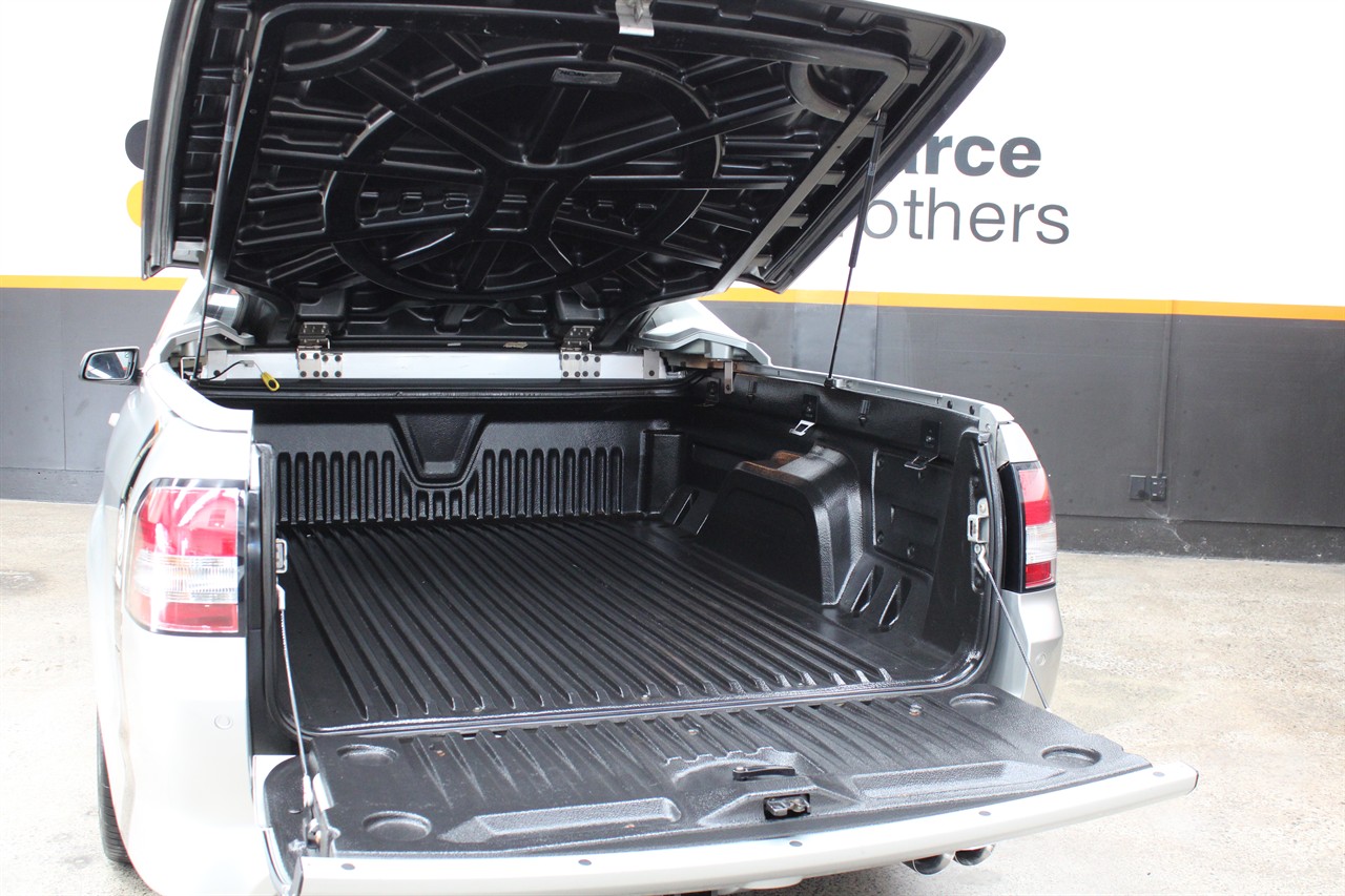 2008 Holden COMMDORE