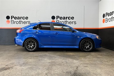 2013 Mitsubishi Lancer - Thumbnail
