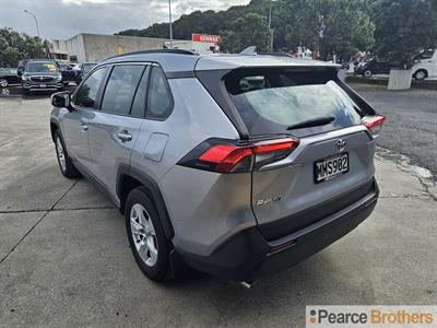 2019 Toyota RAV4 - Thumbnail