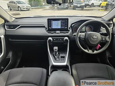 2019 Toyota RAV4 - Thumbnail
