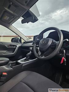2019 Toyota RAV4 - Thumbnail