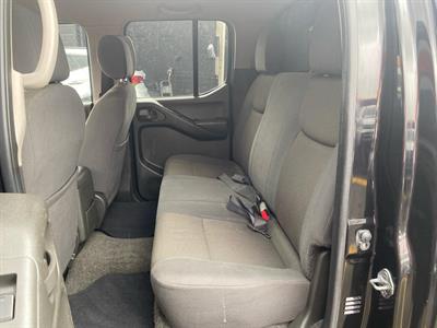 2010 Nissan Navara - Thumbnail