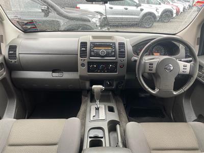 2010 Nissan Navara - Thumbnail